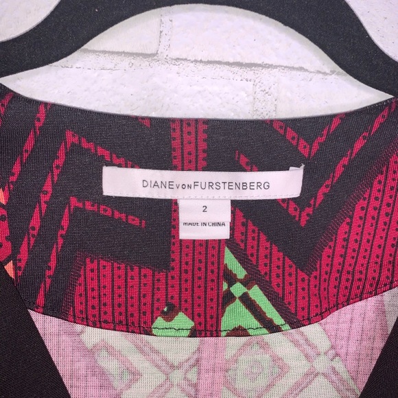 DIANE VON FURSTENBERG DVF Tribal Print Dress 2 - Picture 8 of 9